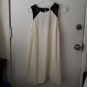 NWT! Modern and cool!